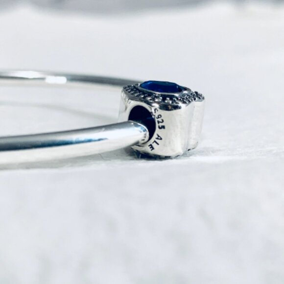 NEW Authentic Pandora Silver Sparkling Blue Heart Charm / Pandora Bracelet/Ring - Picture 4 of 5